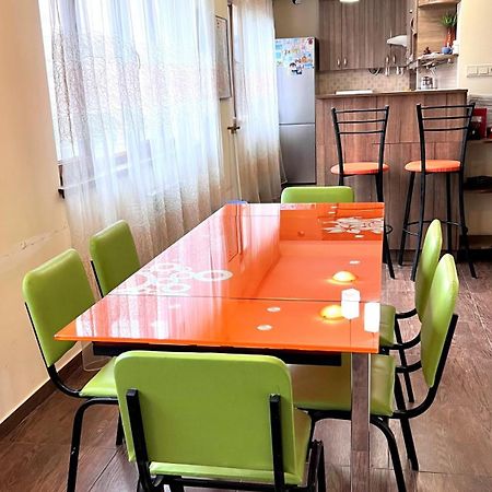 Vernisaj Apt At Republic Square & Ruben Tours Yerevan Bagian luar foto