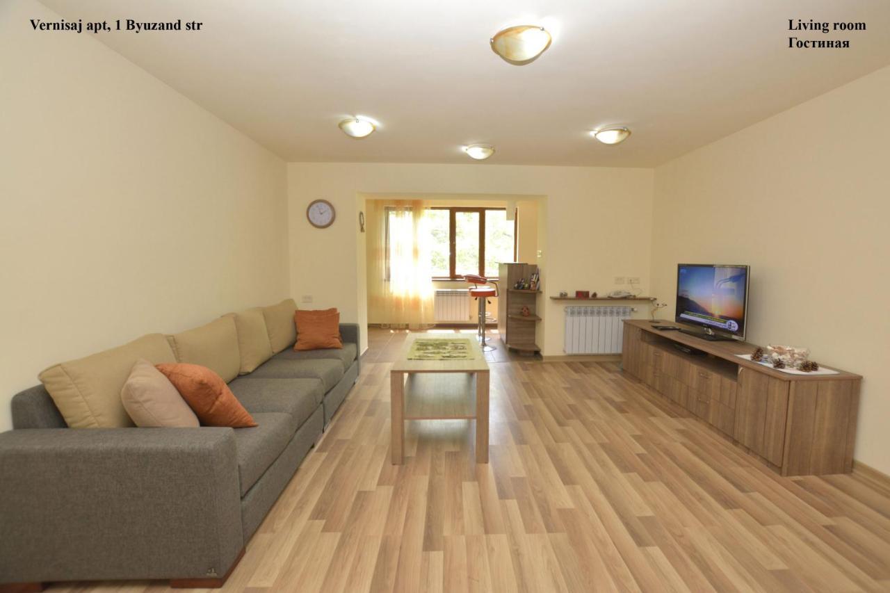 Vernisaj Apt At Republic Square & Ruben Tours Yerevan Bagian luar foto